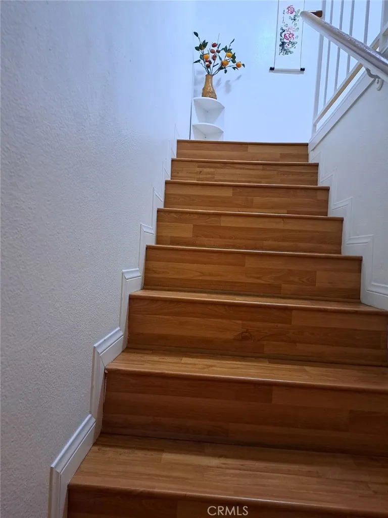 15205 S Budlong Avenue 9, Gardena, California 90247 home-pic-4